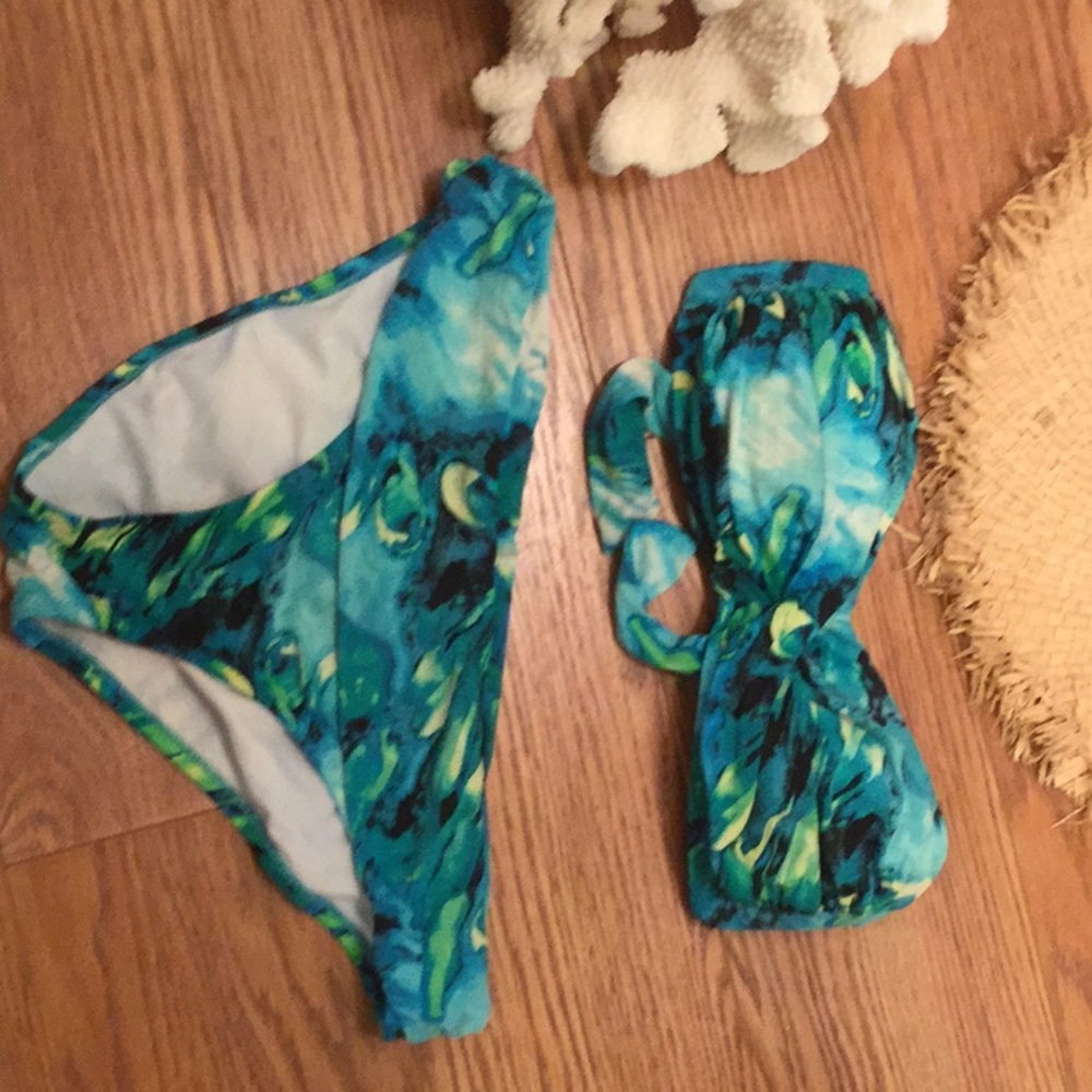 Skye swim Tag out